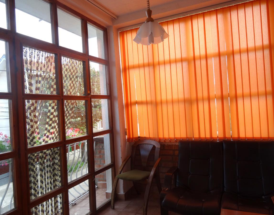 Family Hotel Rose Pavel Banya Εξωτερικό φωτογραφία